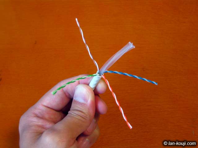 導線をセパレータから外す