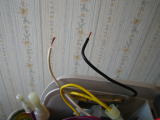 本体の電源コードをストリップ