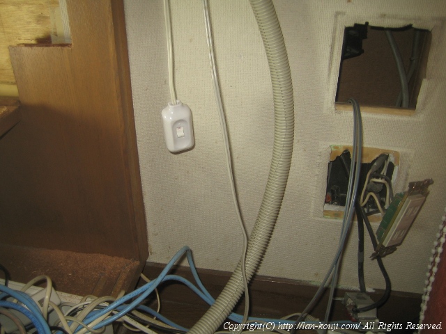 電話線を2本CD管に挿入